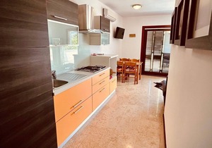 Apartments Albina, (13294), Klimno, hr