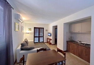 Apartments Albina, (15835), Klimno, hr