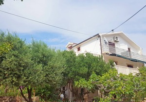 Apartments and rooms Mira Studio apartment