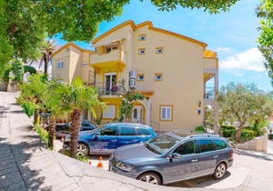 Apartments and rooms Slavko, (8116), Banjol, Croatia