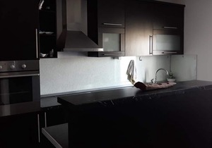 Apartments Discovery - Three Bedroom Apartment with Balcony