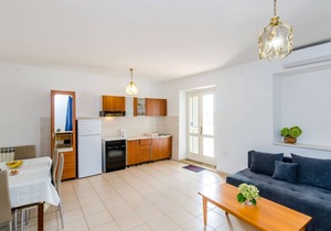 Apartments Dubrovnik Airport - Two Bedroom Apartment with Shared Terrace