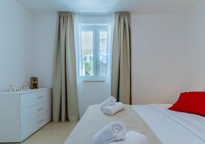 Apartments Lopari