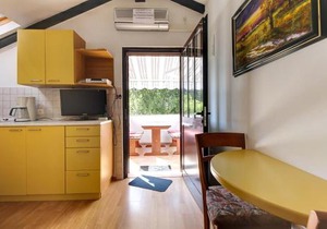 Apartments with parking space Artatore, Losinj - 8087