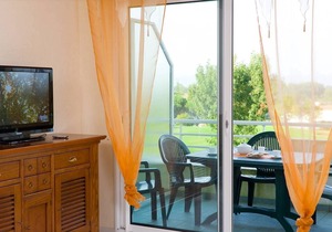 Appart cosy et abordable avec balcon/terrasse privée | sur le Terrain de Golf !