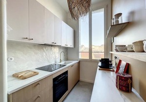 Appartement Art Déco à Granville, proche plage, gare et commerces, 3 chambres, ascenseur, parking. - FR-1-361-392