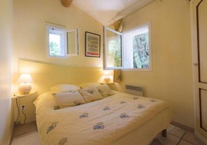 Appartement charmant a Forcalquier avec piscine partagee 40m²