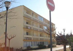 Appartement Confortable proche Thermes avec Balcons et Climatisation à Balaruc-les-Bains - FR-1-503-3