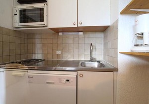 Appartement cosy 4 pers, pied des pistes, balcon, parking, WiFi - FR-1-508-192