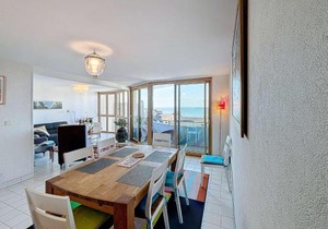 Appartement lumineux avec ascenseur, balcon et wifi gratuit à Granville - FR-1-361-123