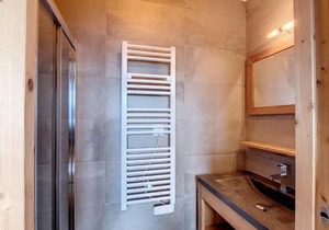 Appartement neuf pour 6 pers. avec parking, balcon et sur pistes - FR-1-416-186