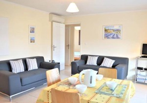 Appartement T3 lumineux avec terrasse, climatisation, garage et Wifi à 2 pas des plages - Cavalaire - FR-1-226B-34