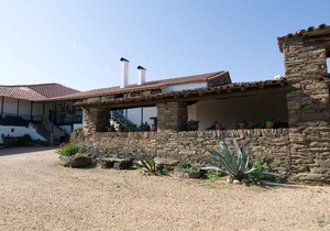 ARCAS MANOR HOUSE: 2 Bedroom Apartment (AP1)