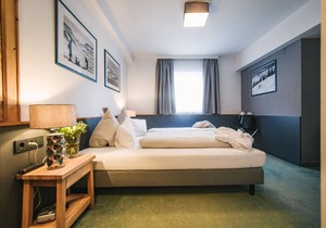 Arlen Lodge Hotel - INKL. SKIPASS 4-Pers.-Suite (ca. 40 m²), HP