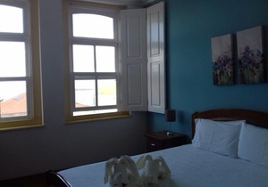 Armamar Family Room