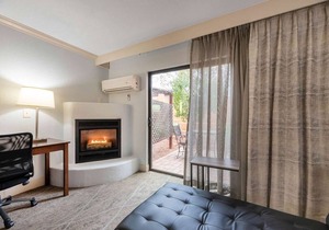 Arroyo Pinion Hotel, Ascend Hotel Collection