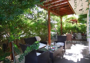 Artisan Hideaway