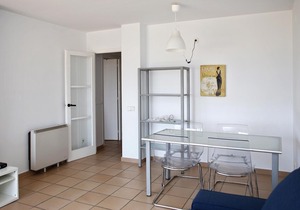 AT038 LES PALMERES: Front line apartment with pool and parking