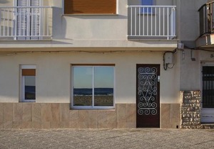 AT076 Planta baja en 1ra línea del paseo marítimo