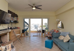 Athens top floor view 2 bdr next to Marina Flisvos