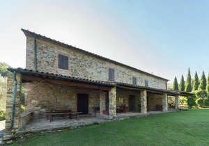 Atmospheric apartment in authentic house near beautiful Sasso Pisano