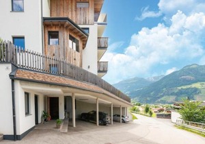Attractive flat with beautiful views