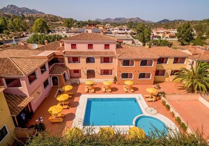 Awesome apartment in Orosei with WiFi
