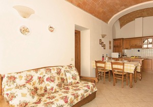 Awesome apartment in Pomarance PI