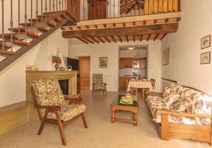 Awesome apartment in Pomarance PI