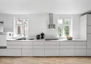 Awesome home in Bogø By with kitchen