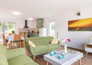 Awesome home in Putini