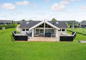 Awesome home in Rudkøbing with sauna