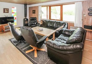 Awesome Home In Samsø With Kitchen
