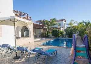 Ayia Napa Kymma Villa KY22 - a villa that sleeps 6 guests in 3 bedrooms