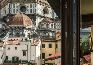 Baroque Penthouse with Duomo Views