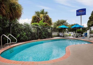 Baymont by Wyndham Clute Khach san