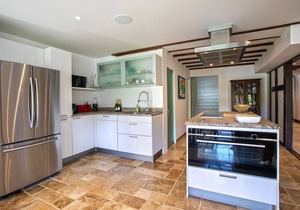 Beach Access, Gorgeous 2 bedrooms 160 M² Marina Anse Marcel