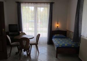 Beach Ap.2 - One Bedroom Apartment, Sleeps 4