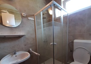 Beach Ap.2 - One Bedroom Apartment, Sleeps 4