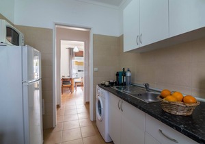 "Beach Residence 11" with Balcony, Barbecue, Wi-Fi & Cable TV; Parking Available