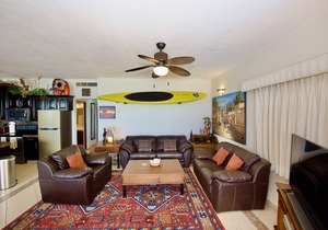 Beachfront 2BR Ocean View Condo - Free Wifi