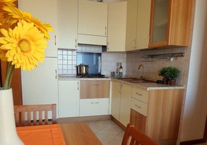 Beachfront! Beautiful apartment overlooking the beach