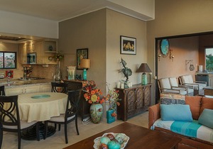 BEACHFRONT! LUXURY, HUGE ONE BEDROOM PENTHOUSE@ CASA DEL MAR!!