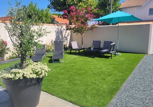 Beachside House with Garden, Parking, & Close to La Rochelle – Sleeps 6
