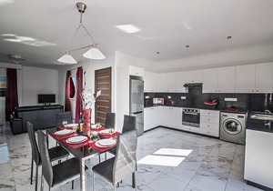 Beautiful 5 Star Holiday Villa in a Prime Location in Protaras