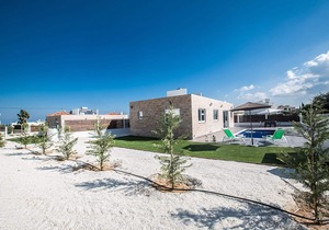 Beautiful 5 Star Holiday Villa in a Prime Location in Protaras