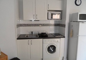 Beautiful air-conditioned 2-room apartment near the beach