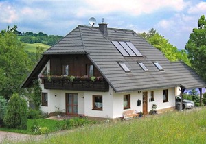 Beautiful Apartment in P hla Saxony near Ski Area