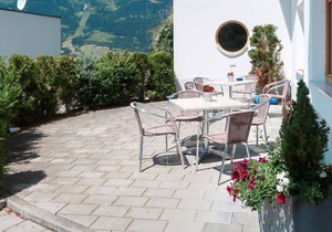 Beautiful apartment for 4 guests with WIFI, TV, terrace, pets allowed and parking