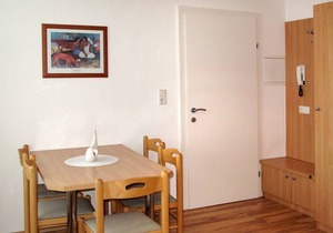 Beautiful apartment for 4 guests with WIFI, TV, terrace, pets allowed and parking